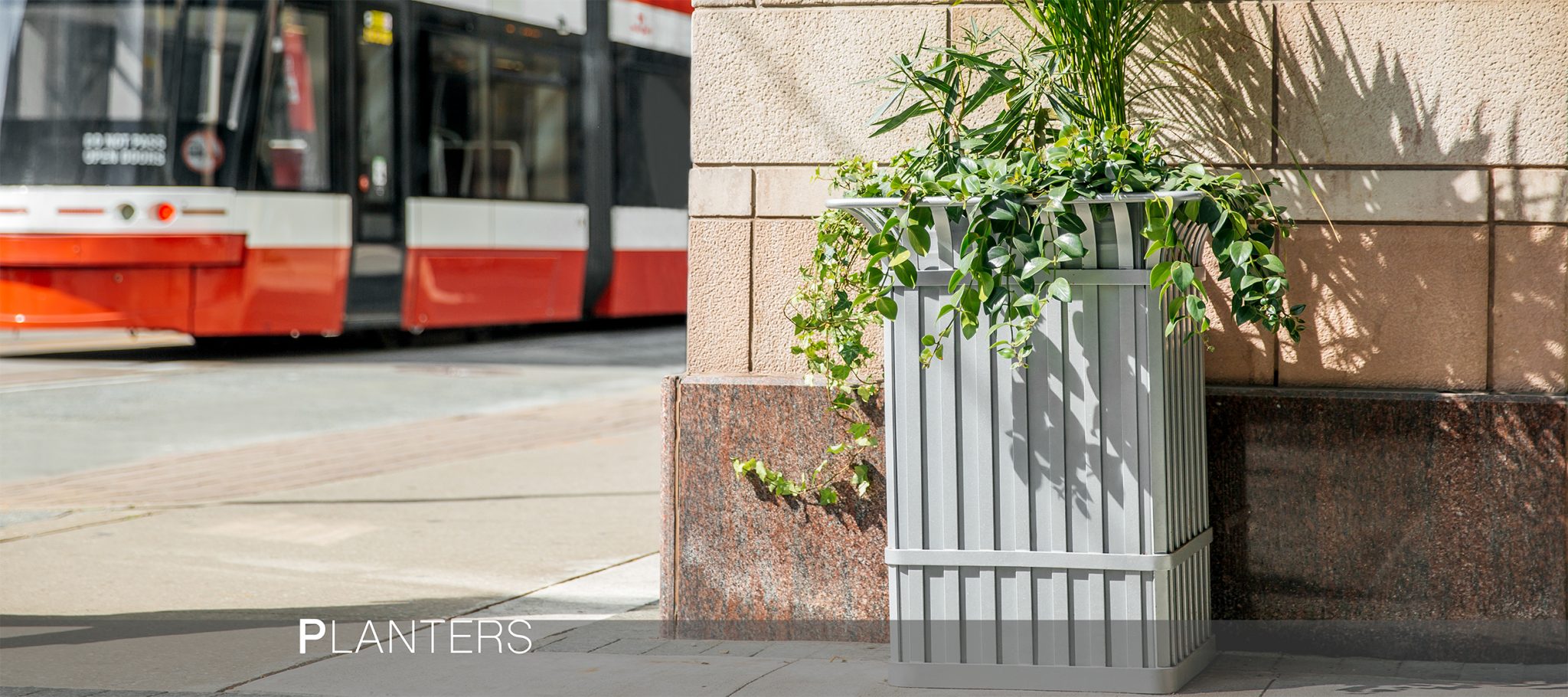 Outdoor commercial metal planter helps increase green coverage in urban areas and add a breath of fresh air to business settings