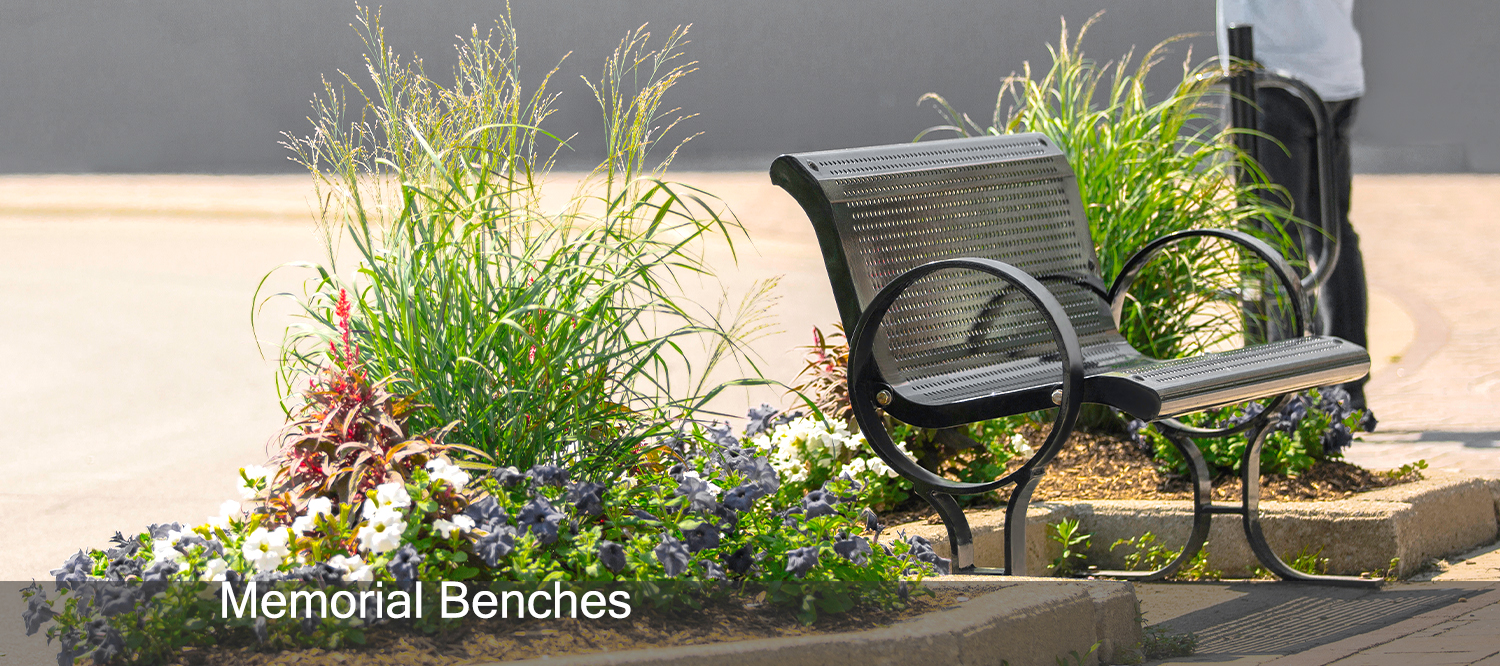 wooden look recycled plastic bench features better anti-corrosion ability than real wood, great for both indoor and outdoor applications.