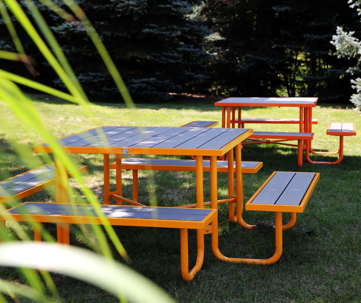 North York, ON – Picnic Table CAT-200N