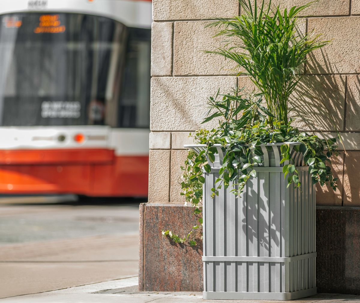 Downtown Toronto, ON – Commercial Planter CAP-104